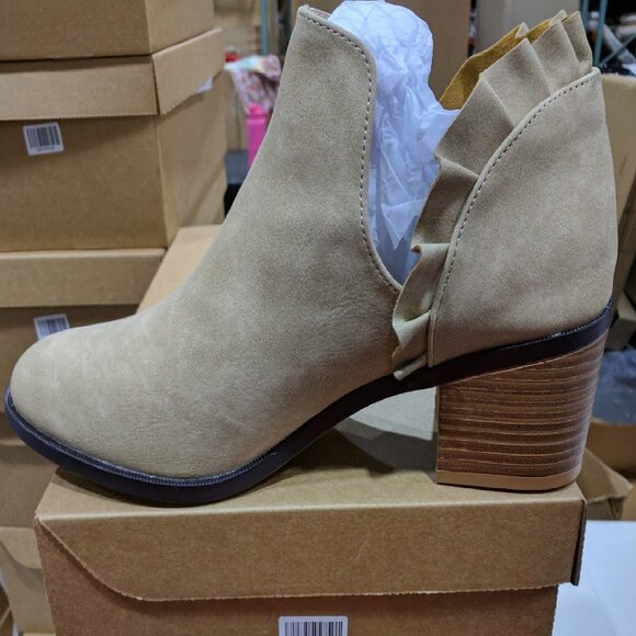 Journee Women Lennie Tru Comfort Foam Slip On Stacked Heel Booties Taupe 8.5 - Picture 1 of 1